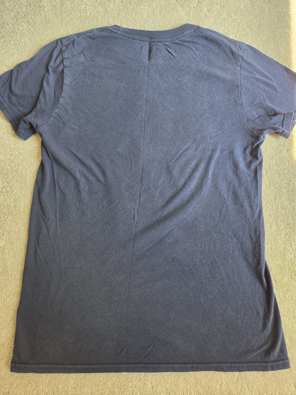 Buffalo Bills Navy Graphic Tee with Red Logo. Fanatics Size Small-adult - Picture 5 of 6